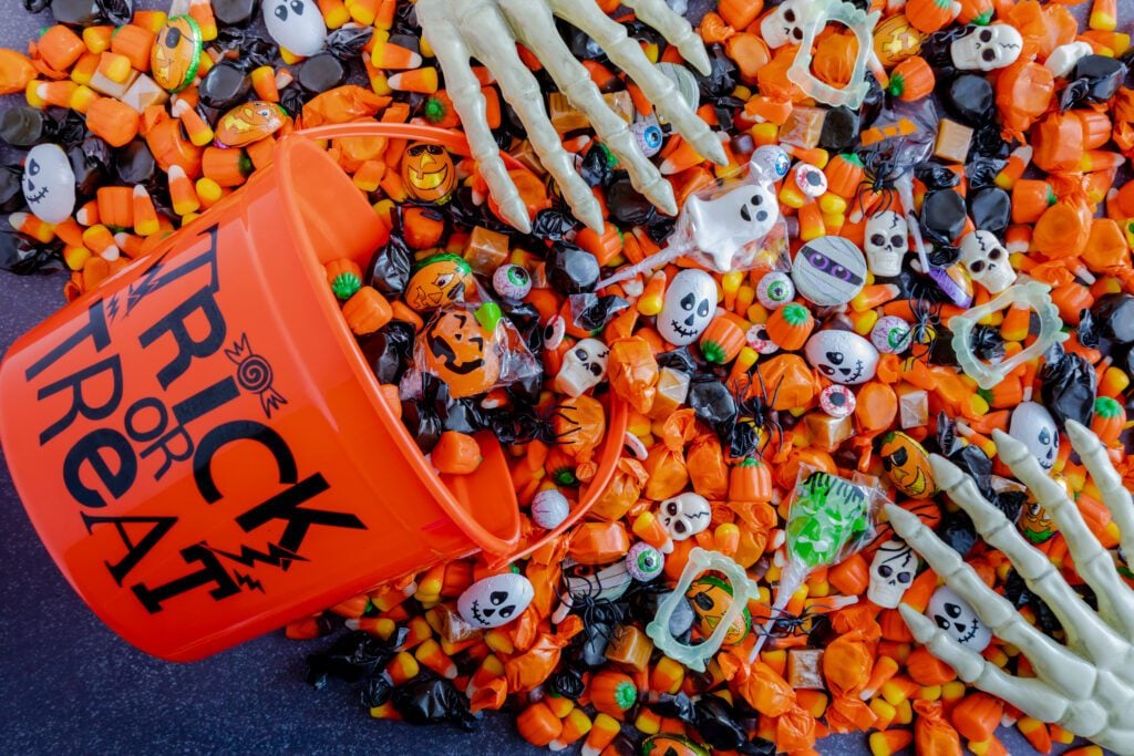 halloween-tips-tooth-pain-specialist-raleigh